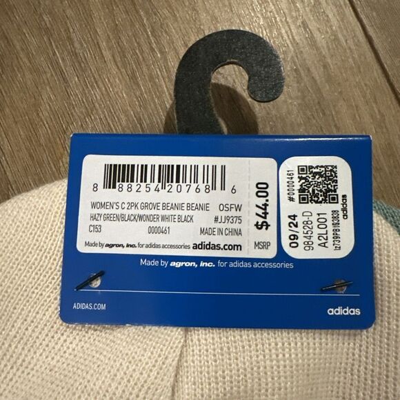 adidas Women's 2 Pack Grove Knit Cuff Beanies Green White NEW - Picture 5 of 6